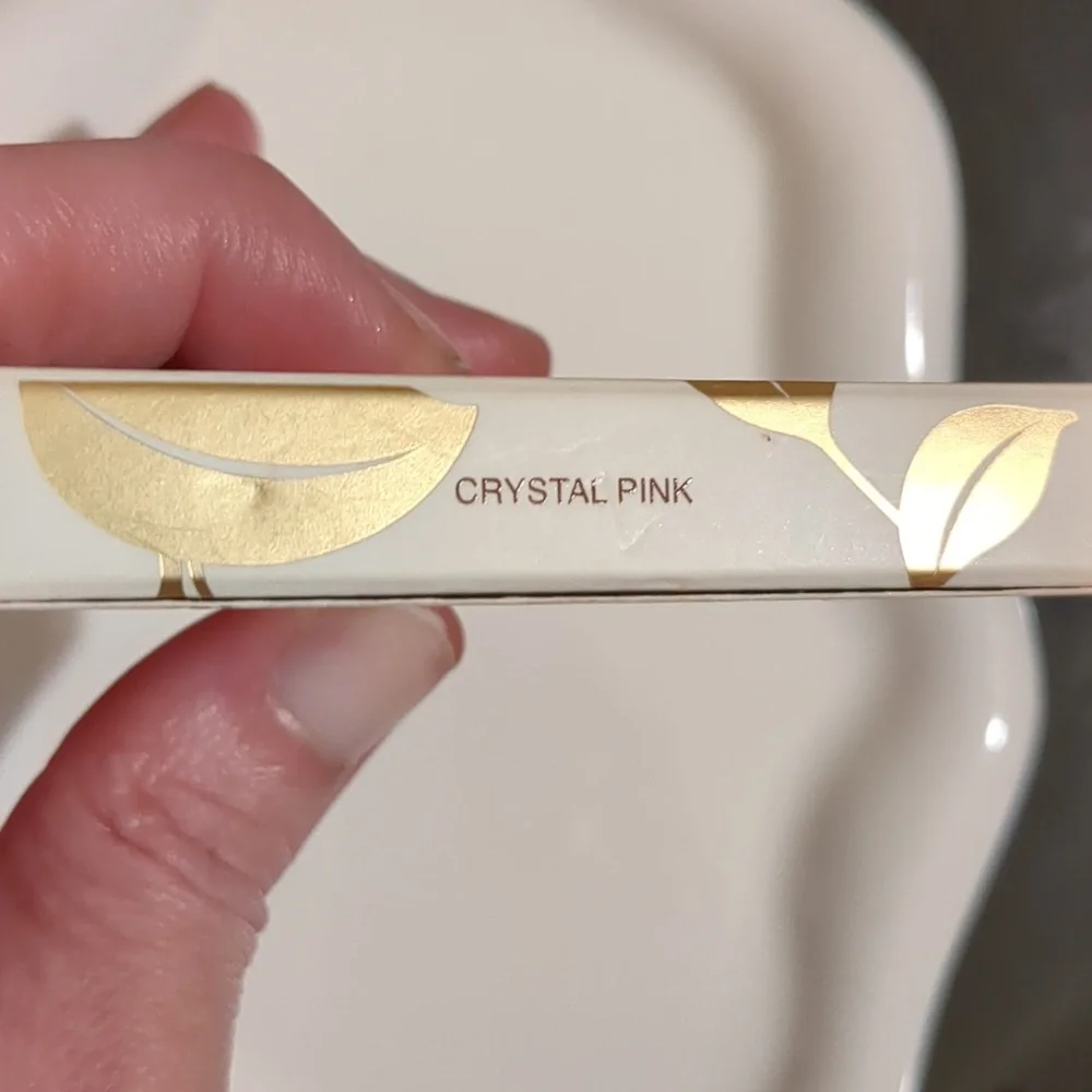 Illuminating Face Highlighter